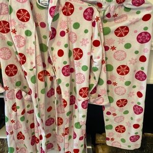 Nice 2 piece Kat Nap Pajama set